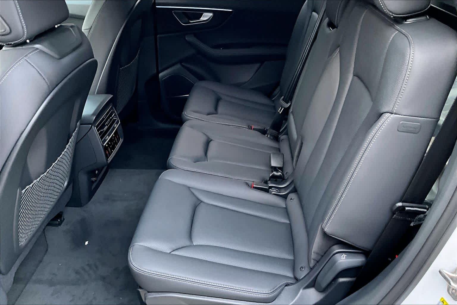 New 2026 Glacier White m Audi Premium Plus image 19