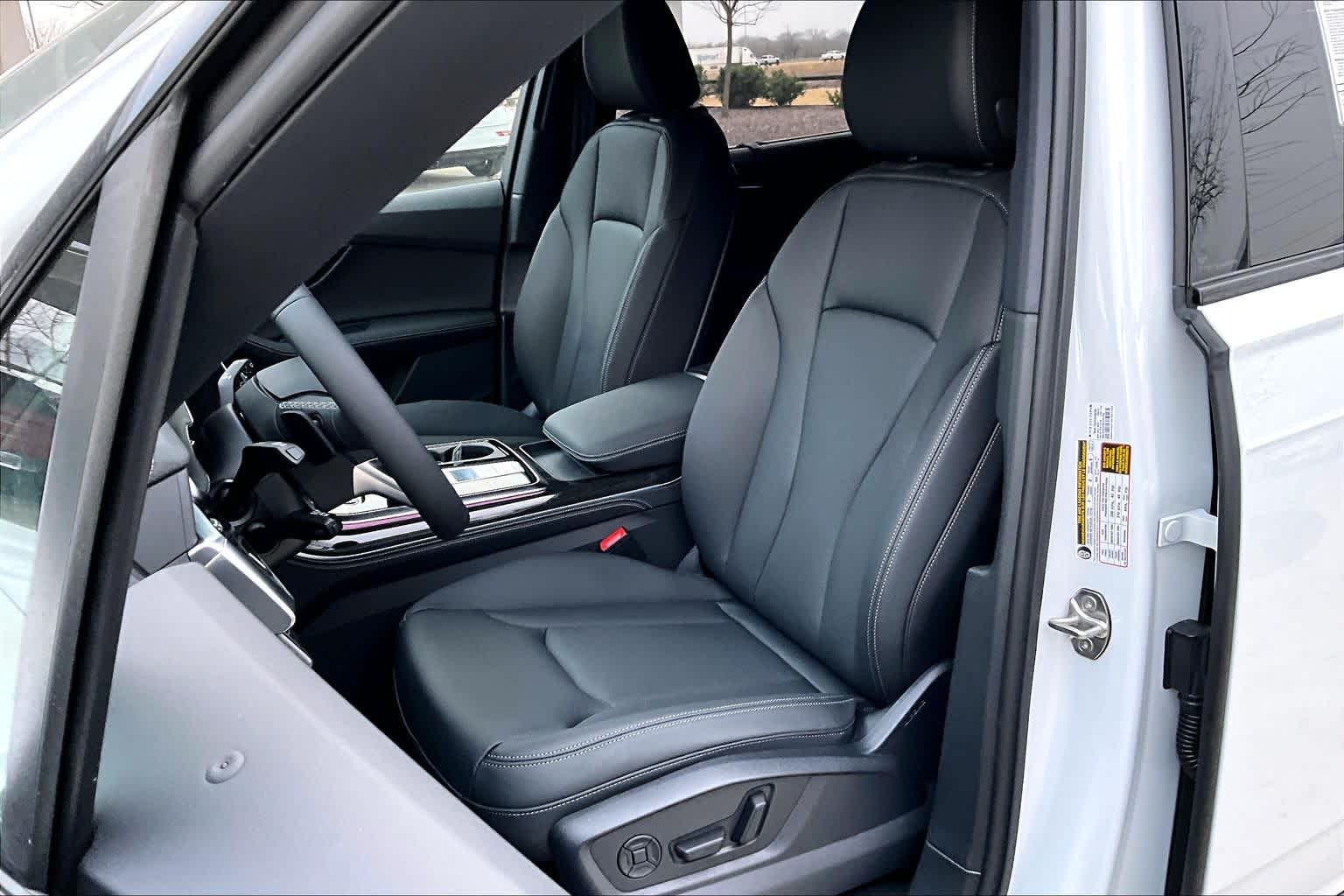 New 2026 Glacier White m Audi Premium Plus image 9