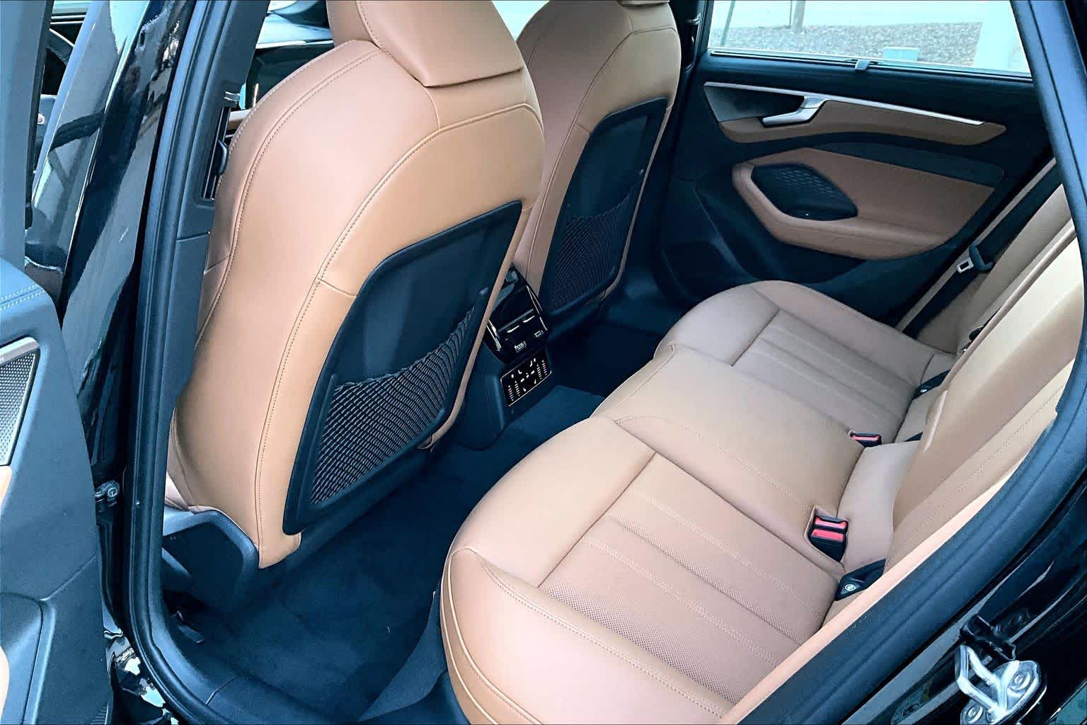 New 2026 Mythos Black me Audi Premium Plus image 19