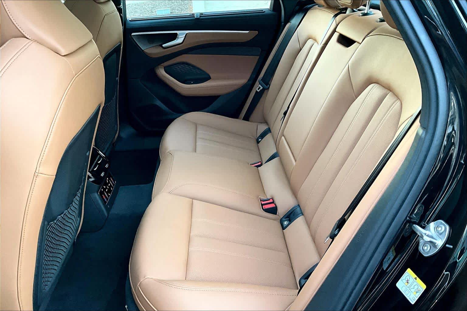New 2026 Mythos Black me Audi Premium Plus image 20