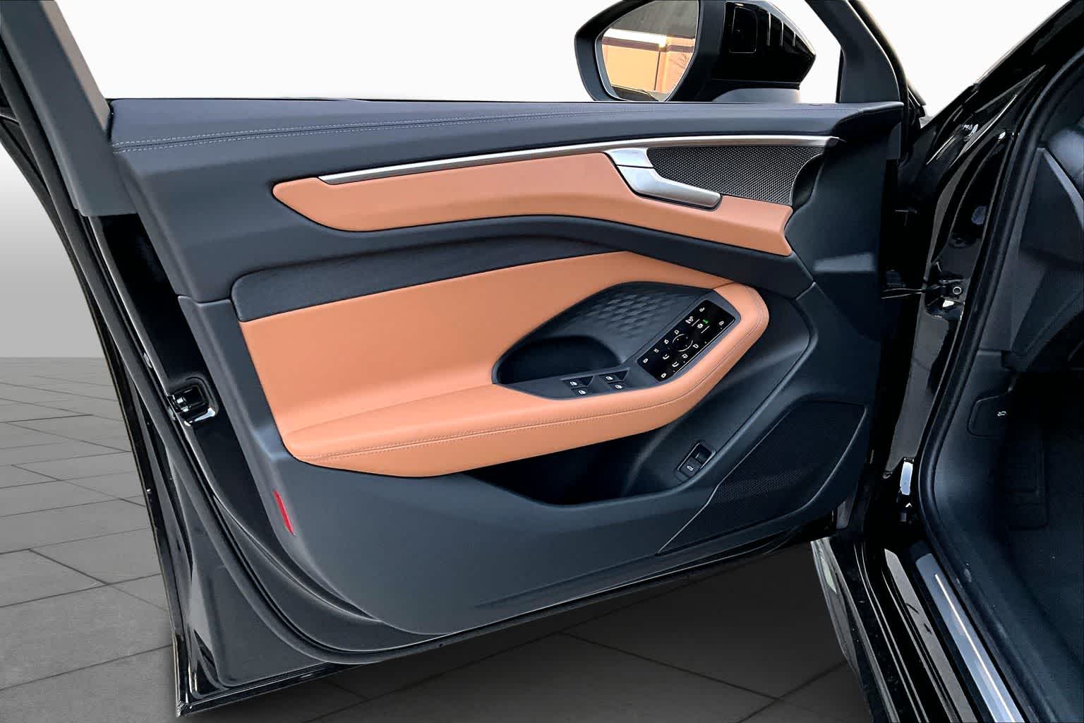 New 2026 Mythos Black me Audi Premium Plus image 10