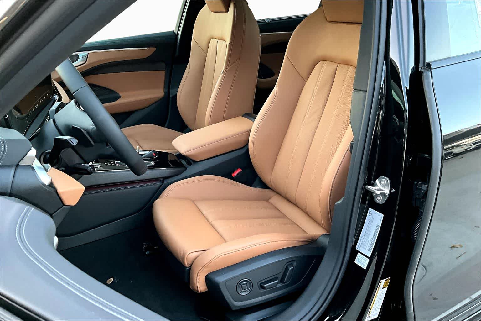 New 2026 Mythos Black me Audi Premium Plus image 9