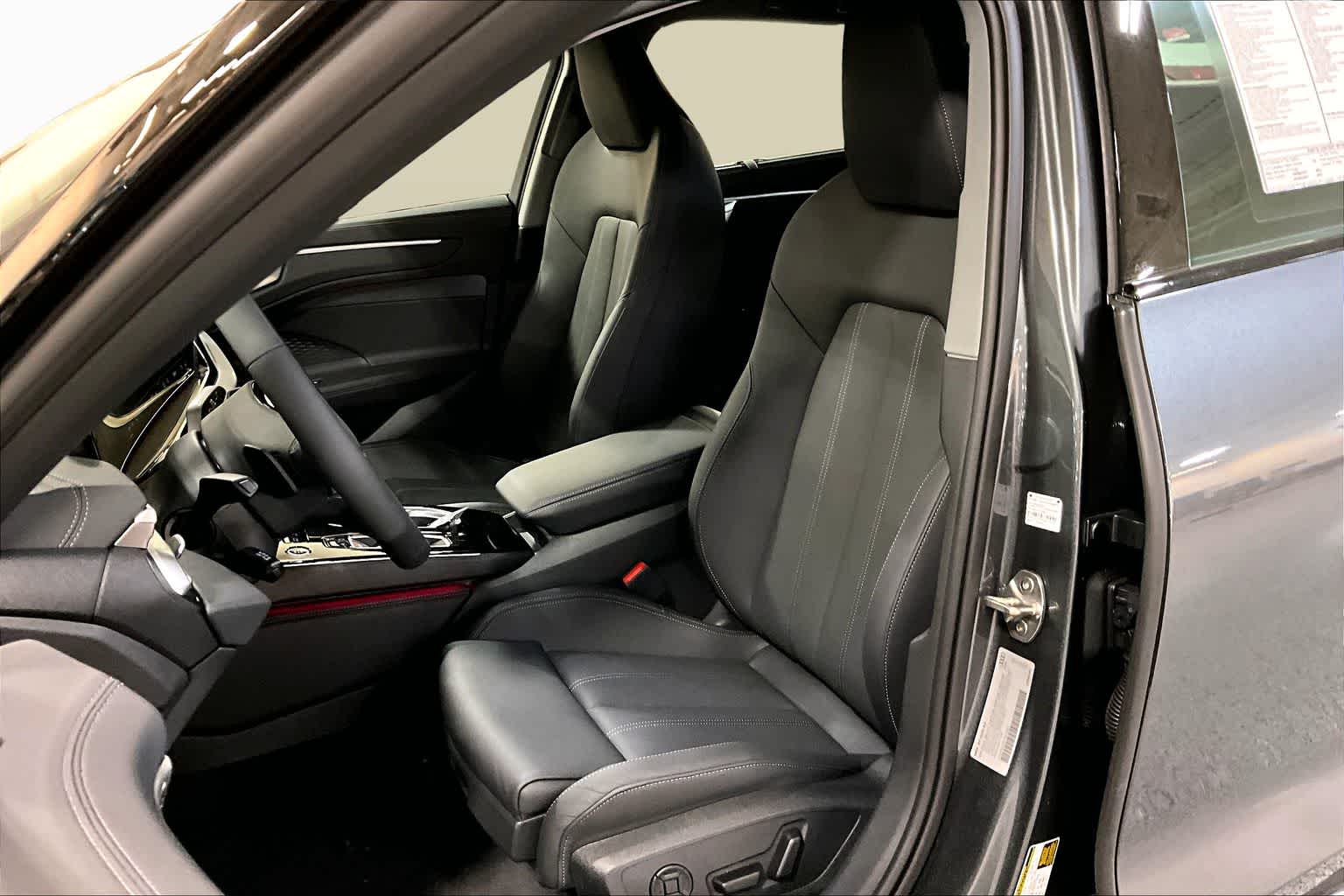 New 2026 Daytona Gray pe Audi Premium Plus image 9