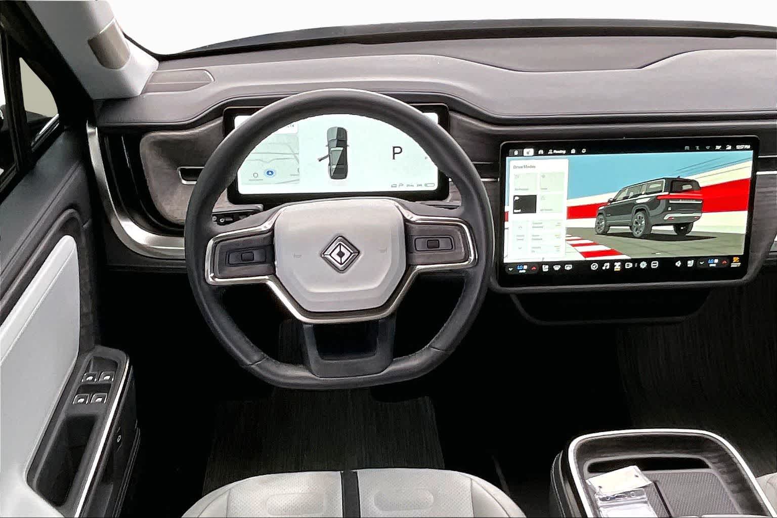 View vehicle photo 5