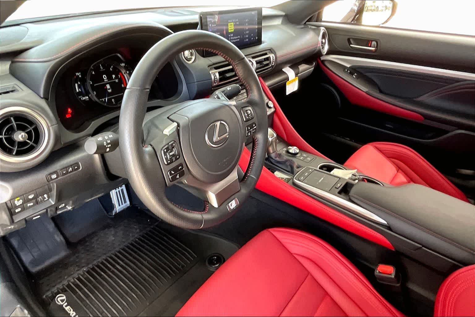 View vehicle photo 6