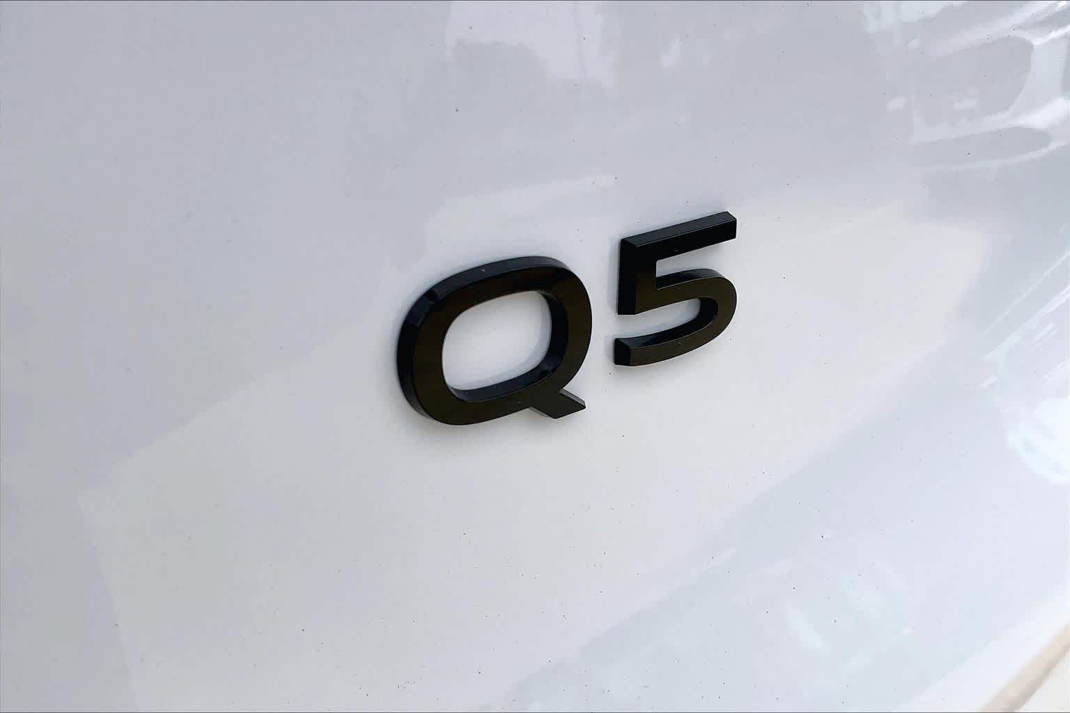 New 2026 Glacier White m Audi Premium Plus image 15