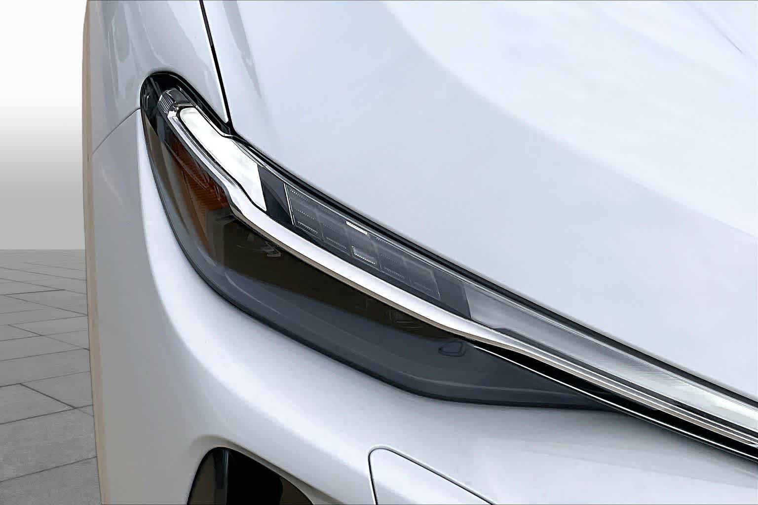 New 2026 Glacier White m Audi Premium Plus image 13