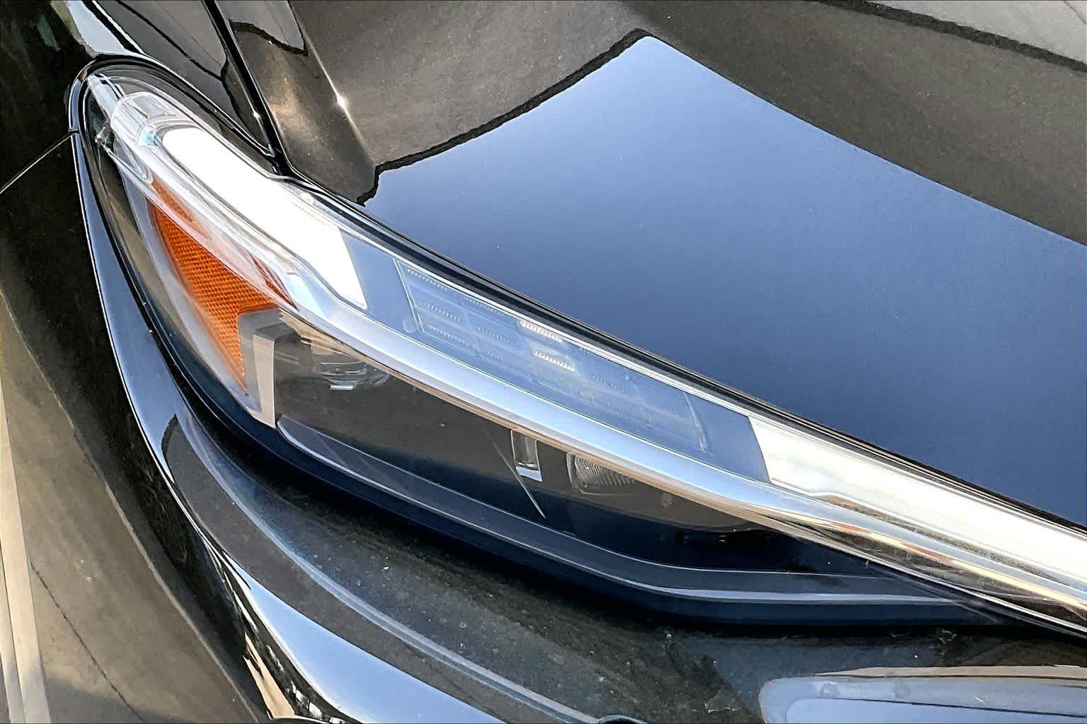 New 2026 Mythos Black me Audi Premium Plus image 13