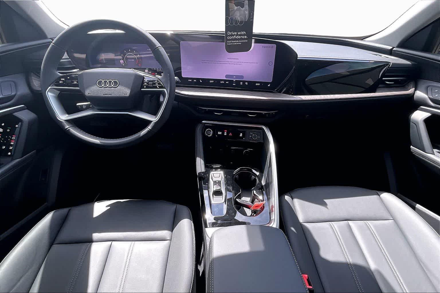 View vehicle photo 5