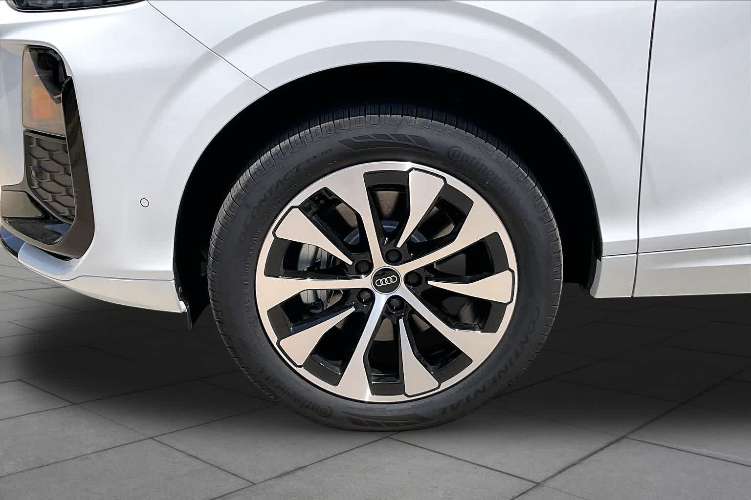 New 2026 Glacier White m Audi S line image 11