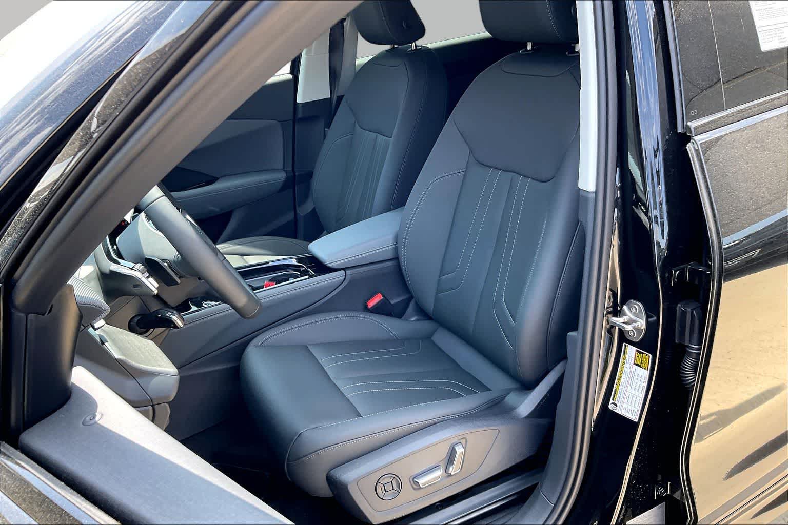 New 2026 Mythos Black me Audi S line image 9