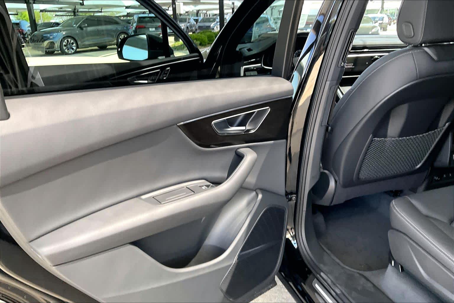 New 2026 Mythos Black me Audi Premium image 18