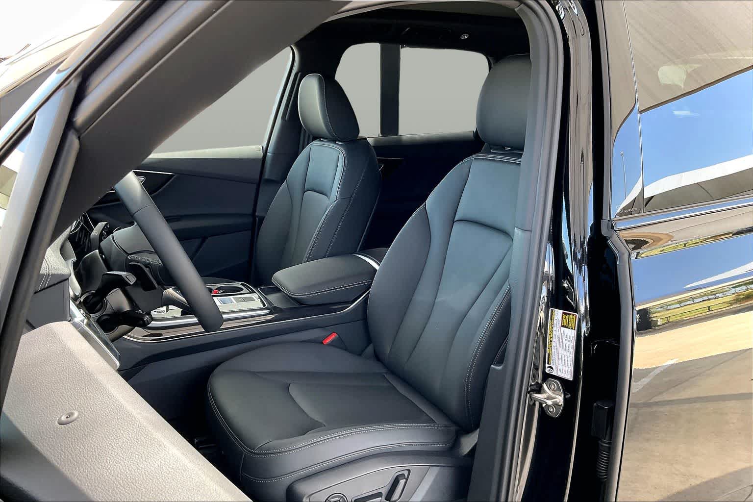 New 2026 Mythos Black me Audi Premium image 9