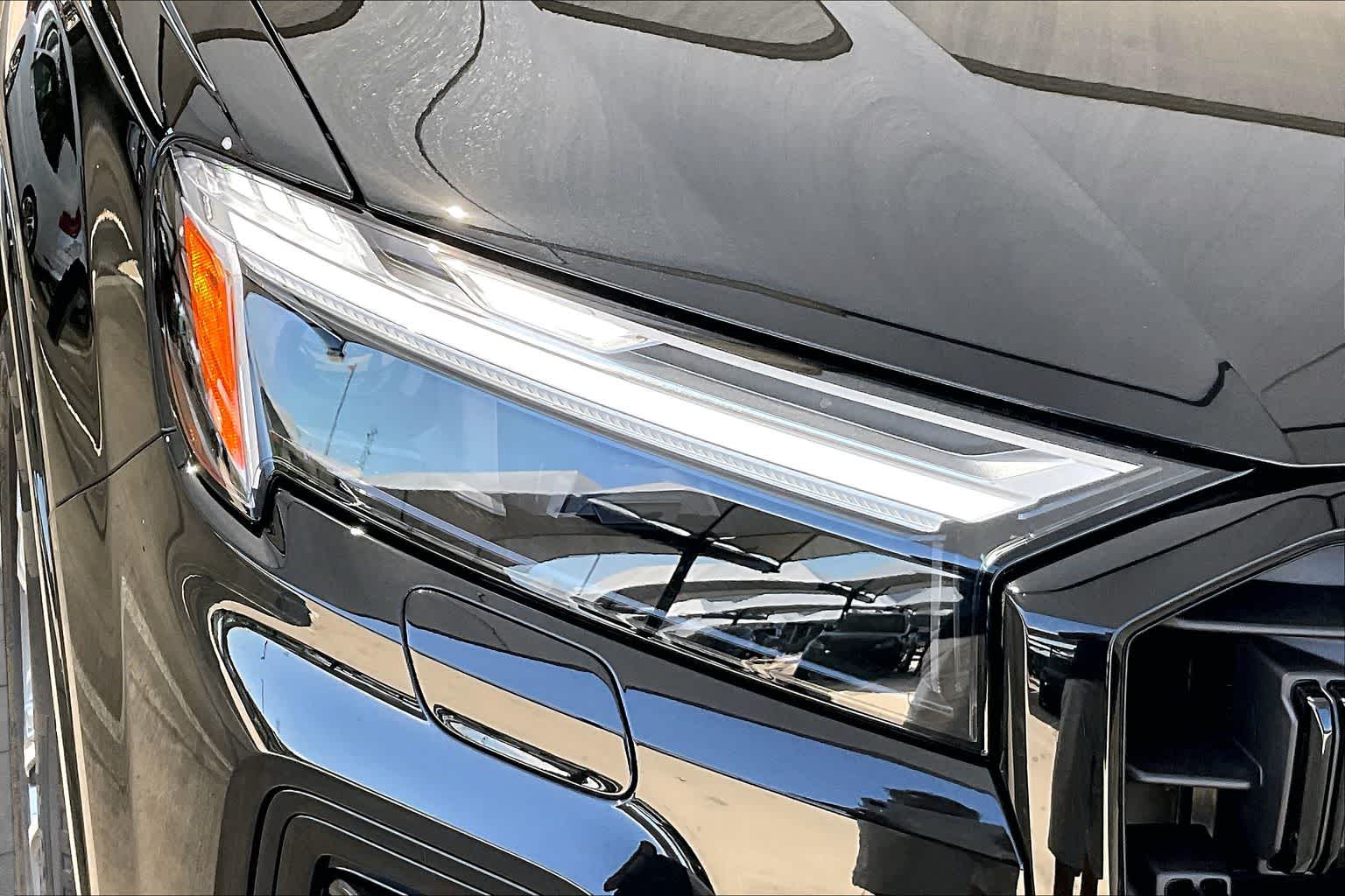 New 2026 Mythos Black me Audi Premium image 13