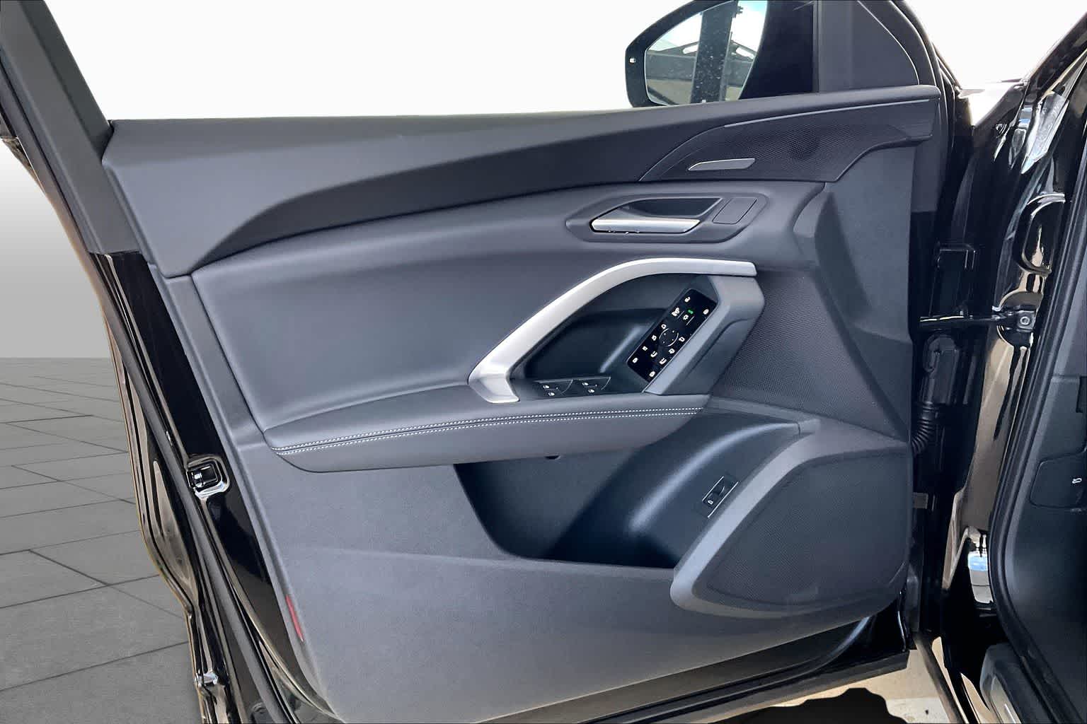 New 2026 Mythos Black me Audi Prestige image 10
