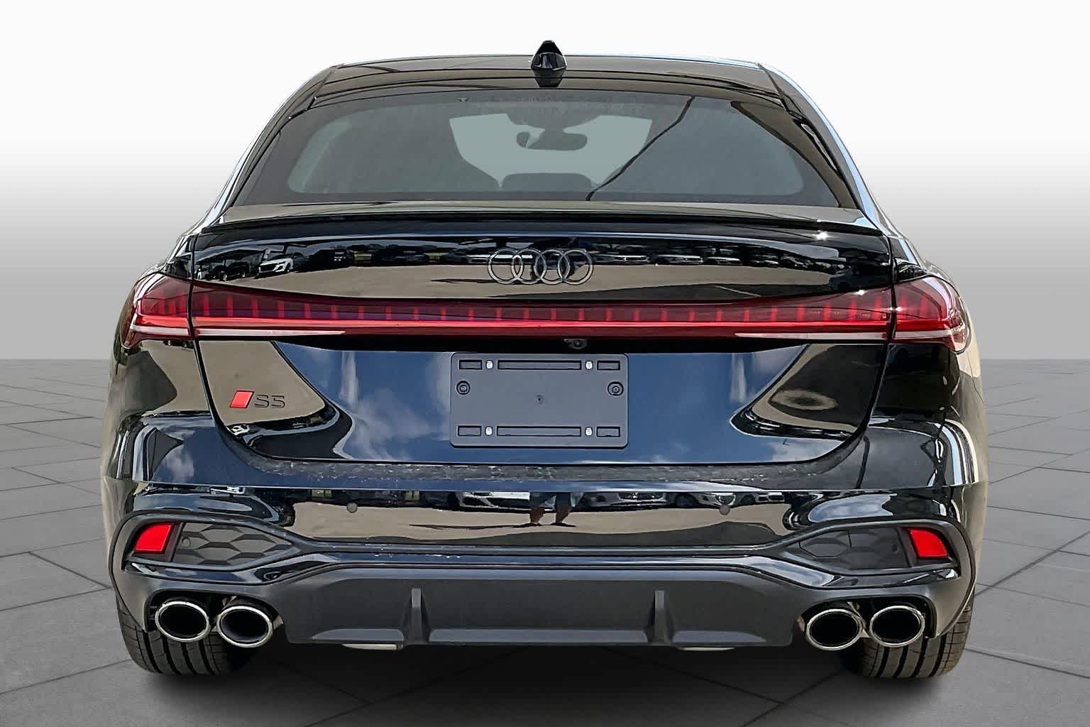 New 2026 Mythos Black me Audi Premium Plus image 4