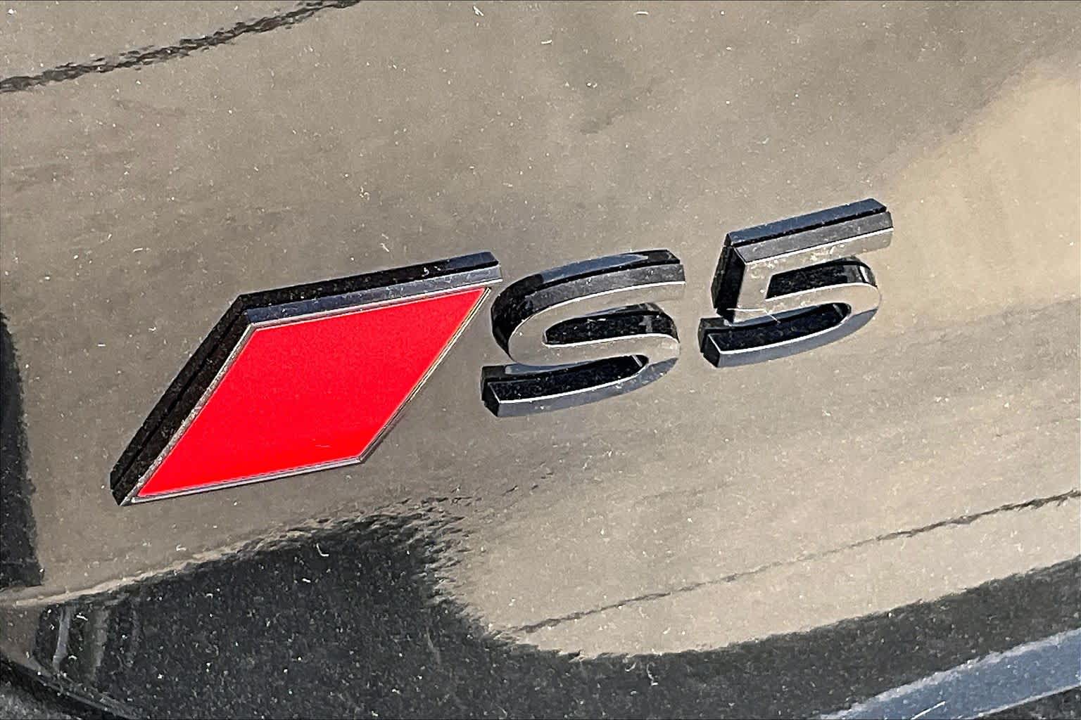 New 2026 Mythos Black me Audi Premium Plus image 15