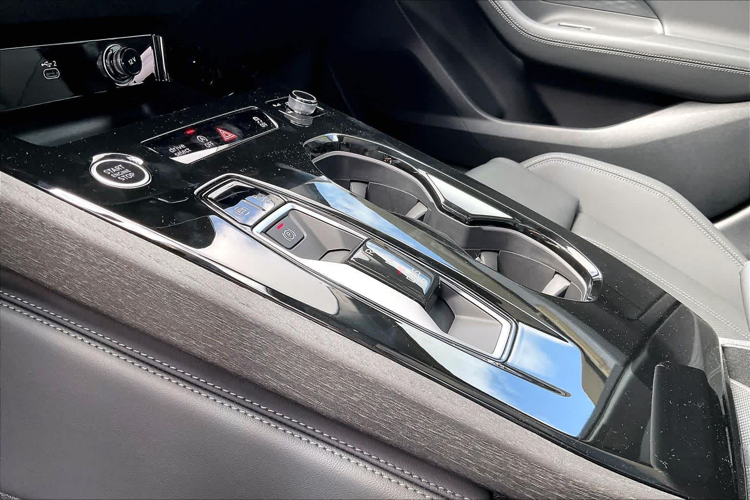 New 2026 Daytona Gray pe Audi Premium Plus image 7