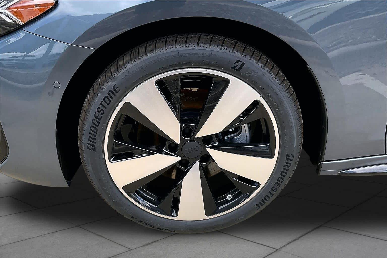 New 2026 Horizon Blue me Audi Premium Plus image 11