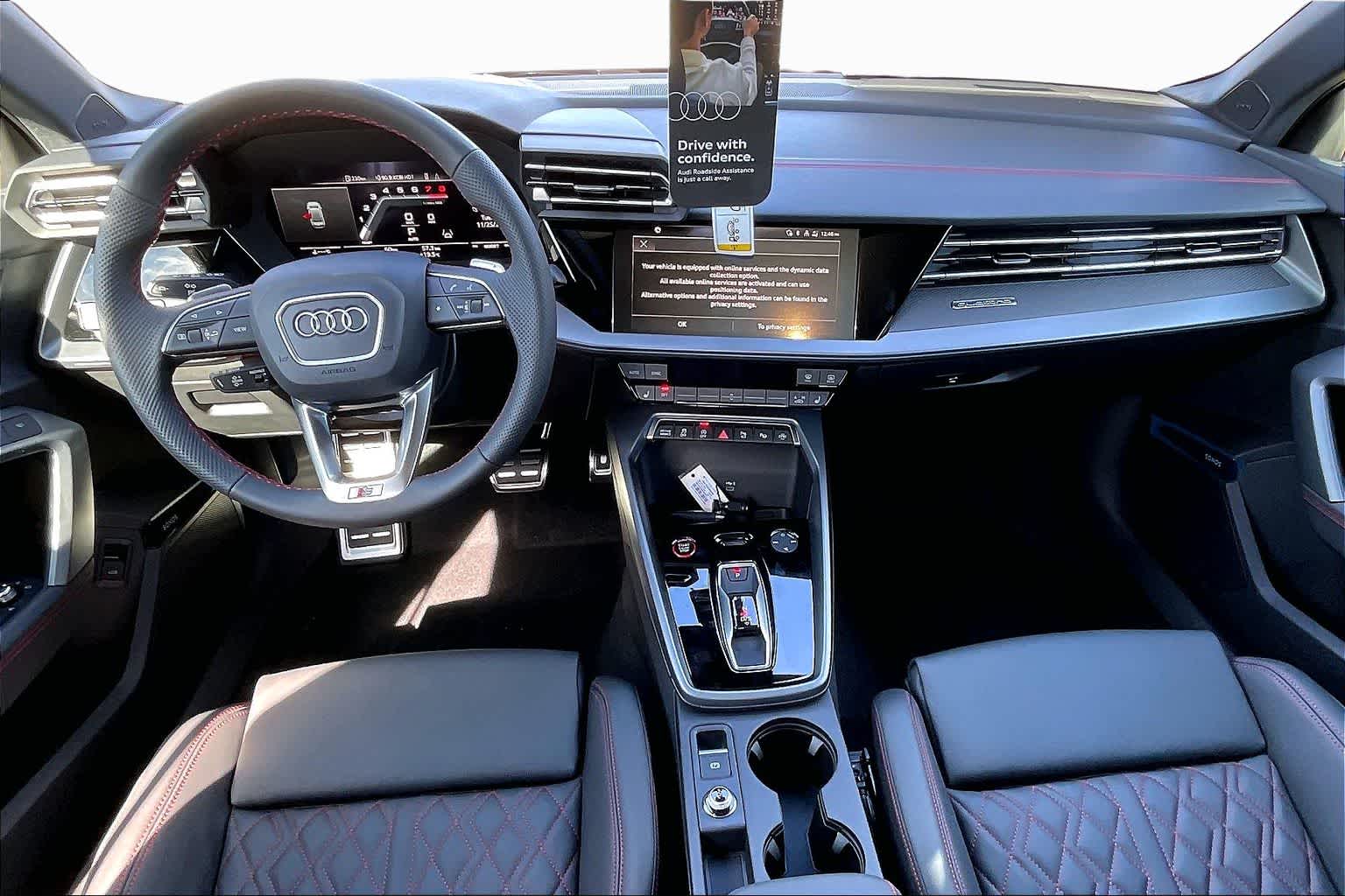 View vehicle photo 5