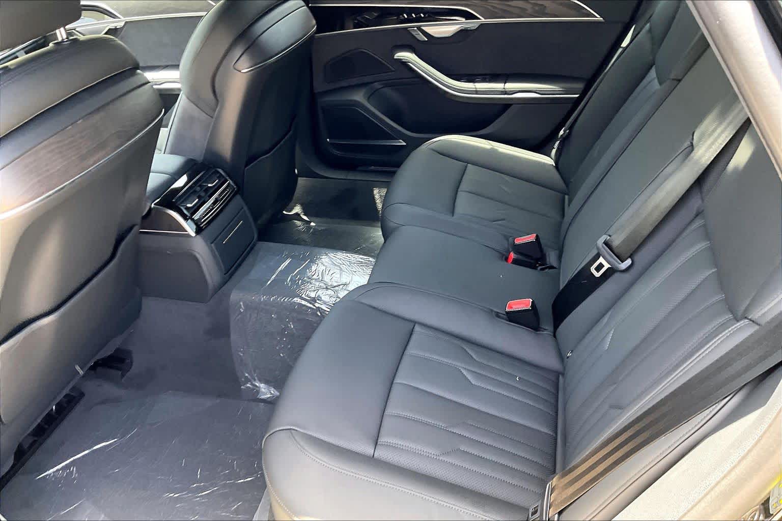 New 2026 Mythos Black me Audi  image 17
