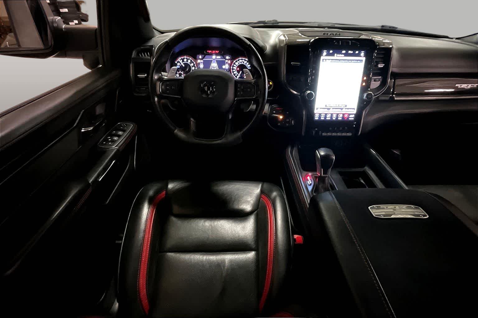 View vehicle photo 5
