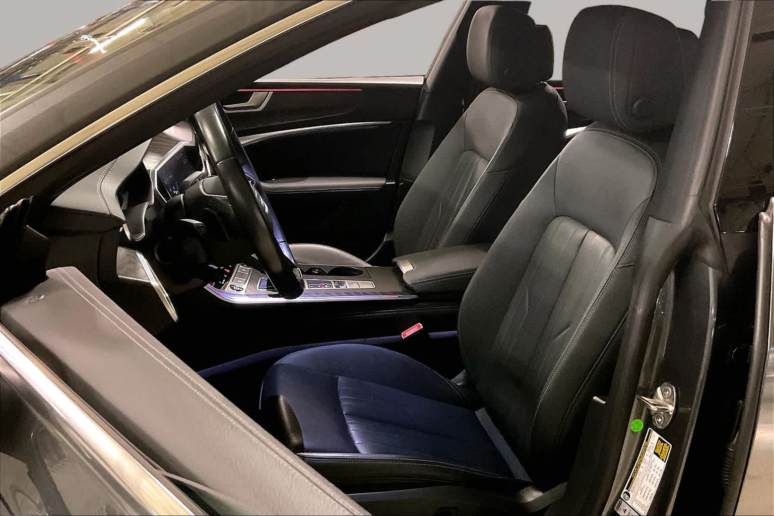 View vehicle photo 7