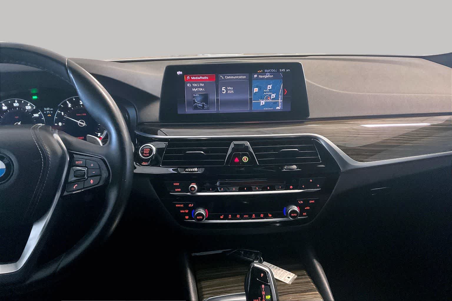 View vehicle photo 6