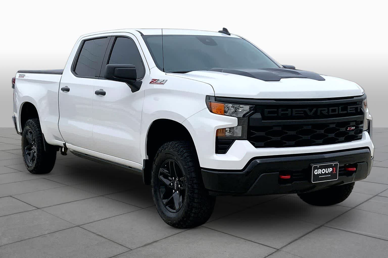 View vehicle photo 3