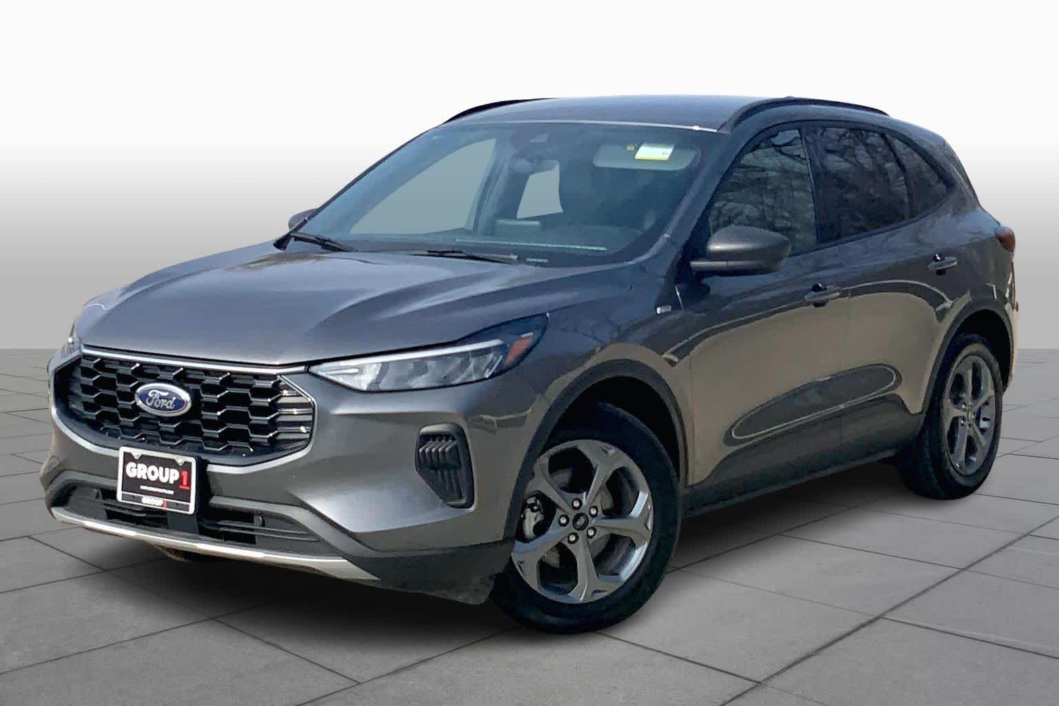 View vehicle photo 2