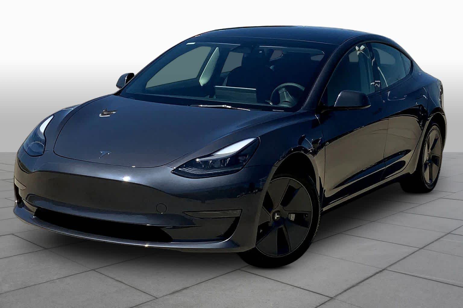 2023 Tesla Model 3 RWD