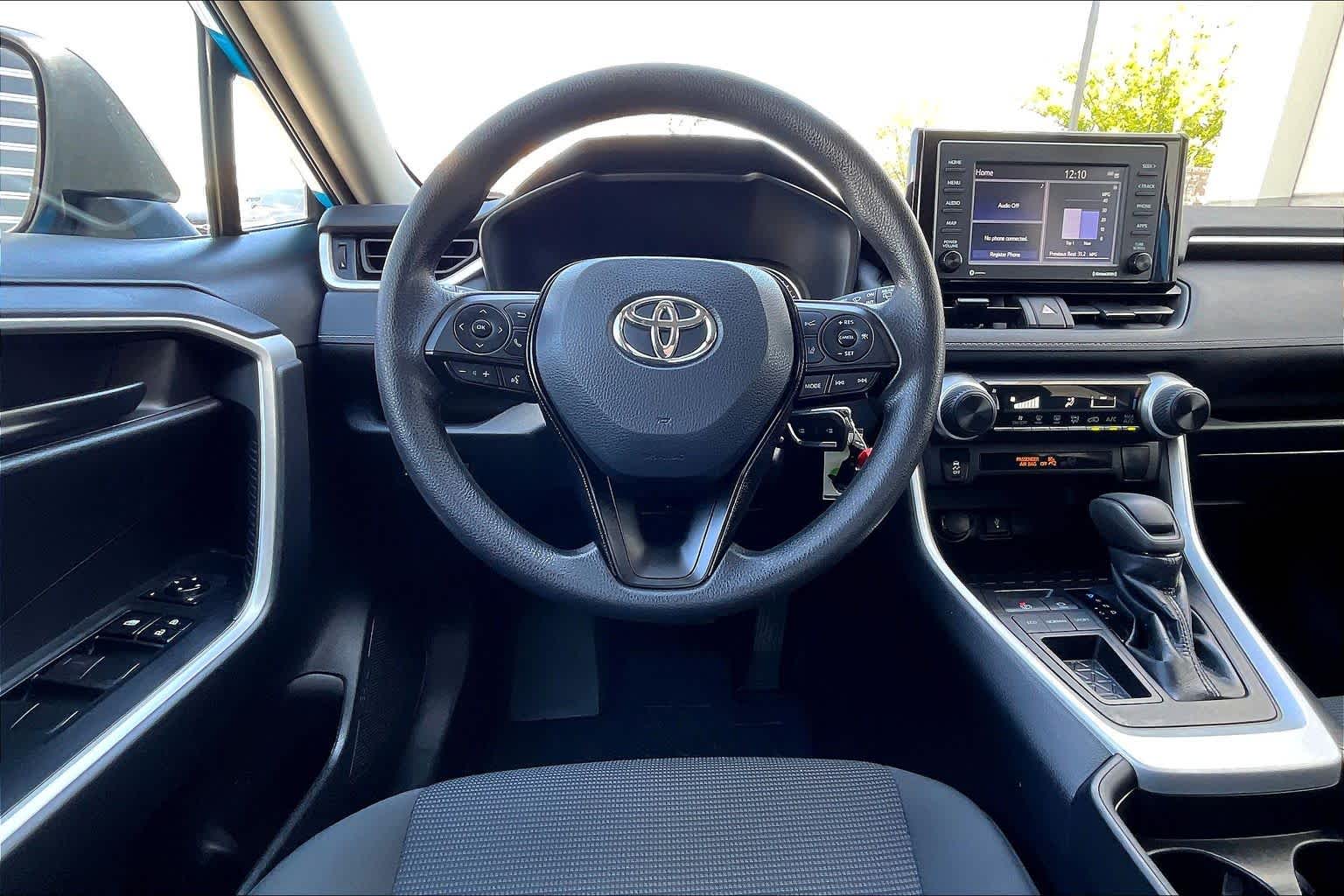 View vehicle photo 6