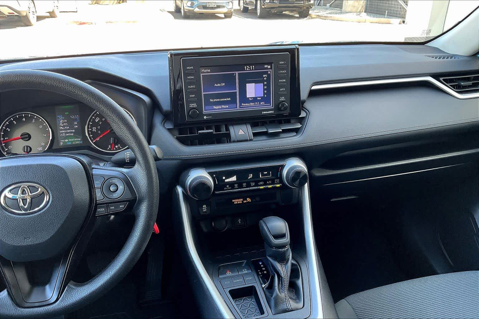 View vehicle photo 7