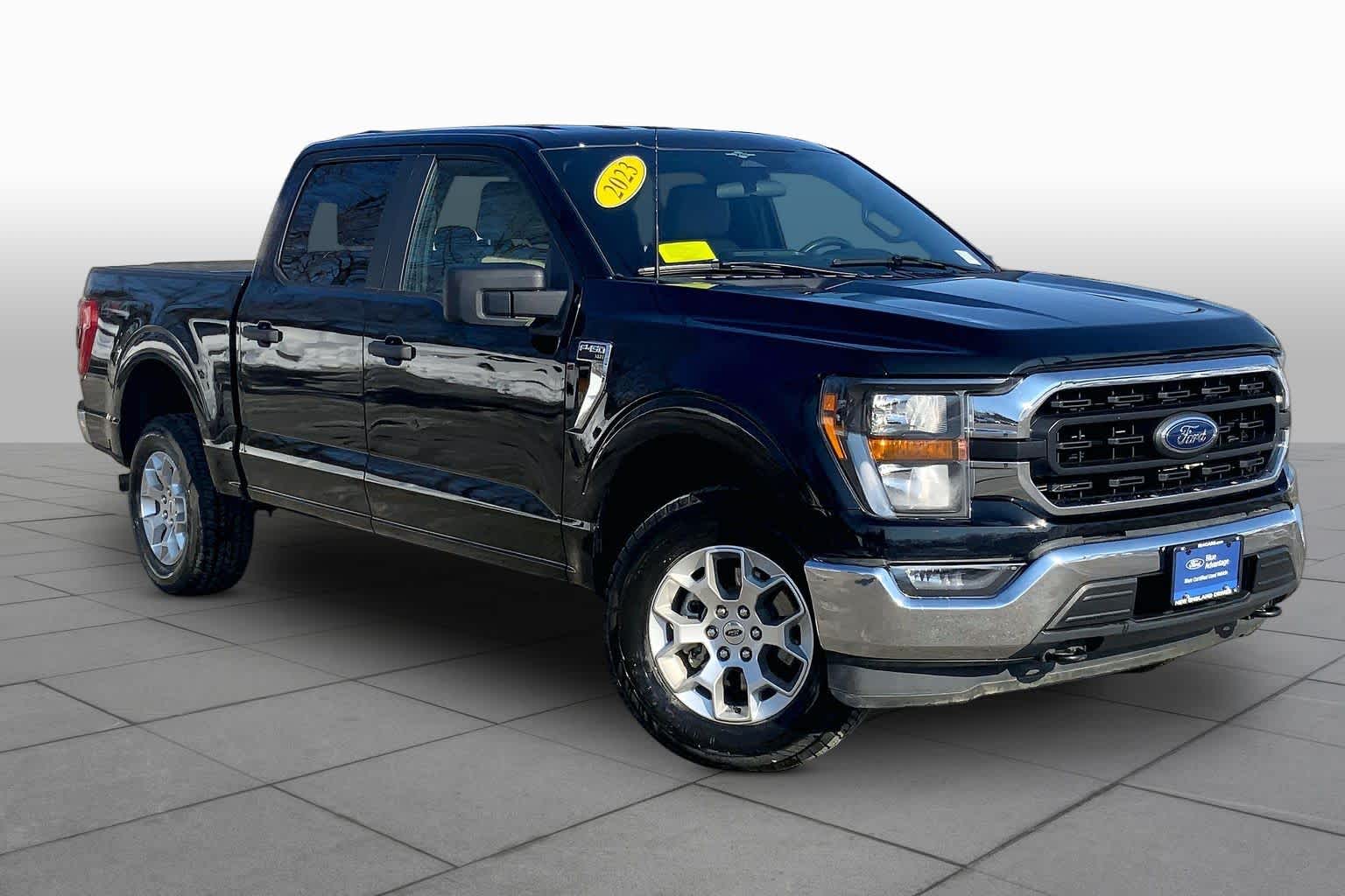 View vehicle photo 6