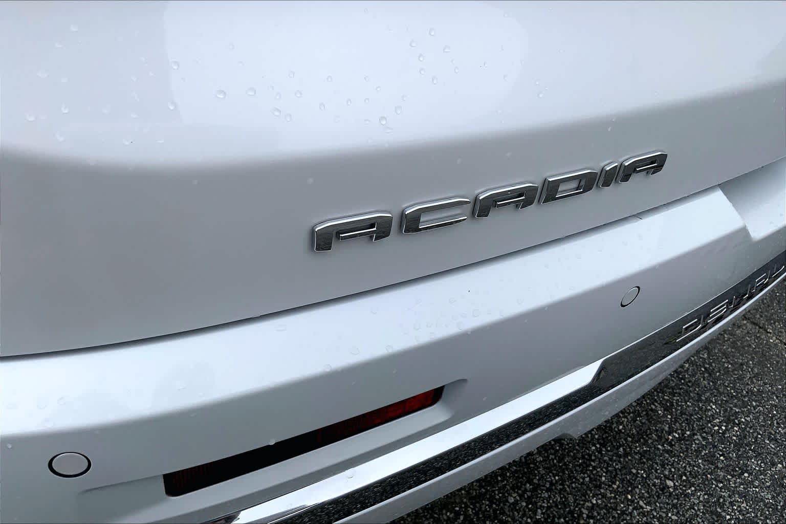 Used 2023 WHITE FROST TRICOAT GMC Denali image 33