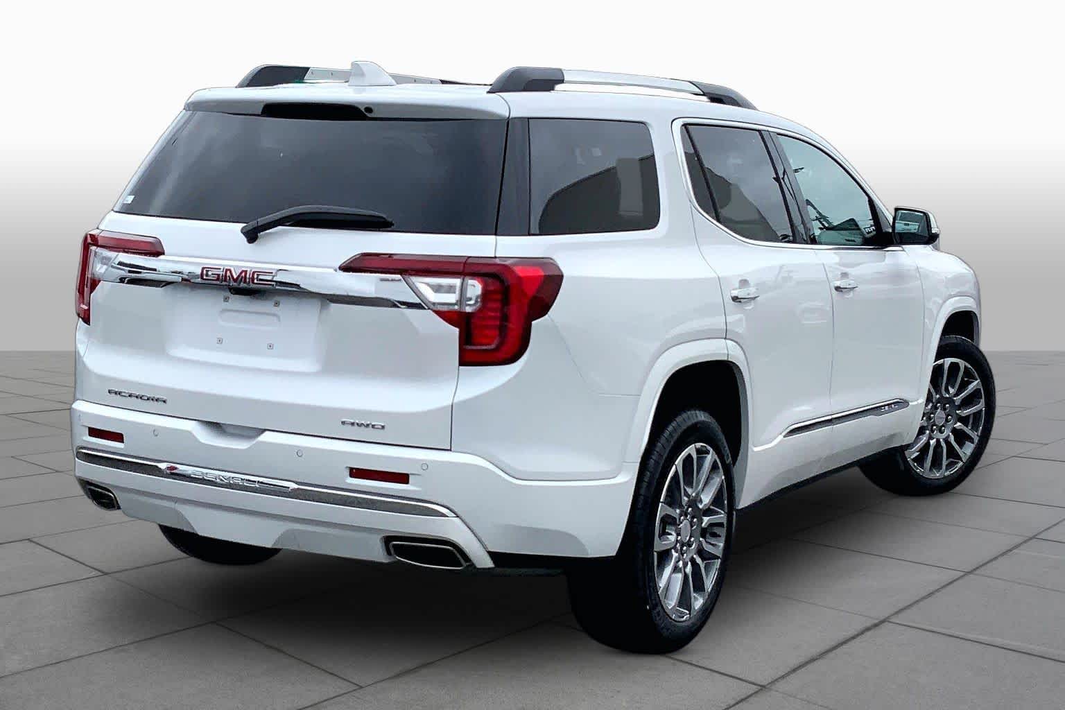 Used 2023 WHITE FROST TRICOAT GMC Denali image 13