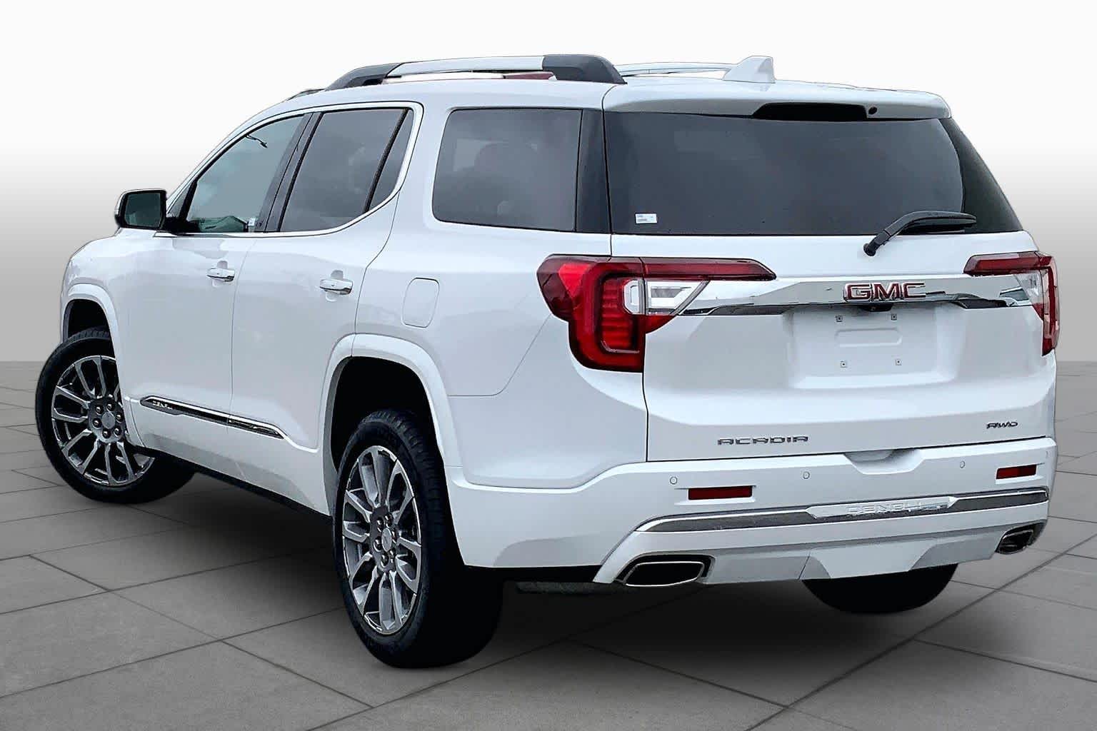 Used 2023 WHITE FROST TRICOAT GMC Denali image 12