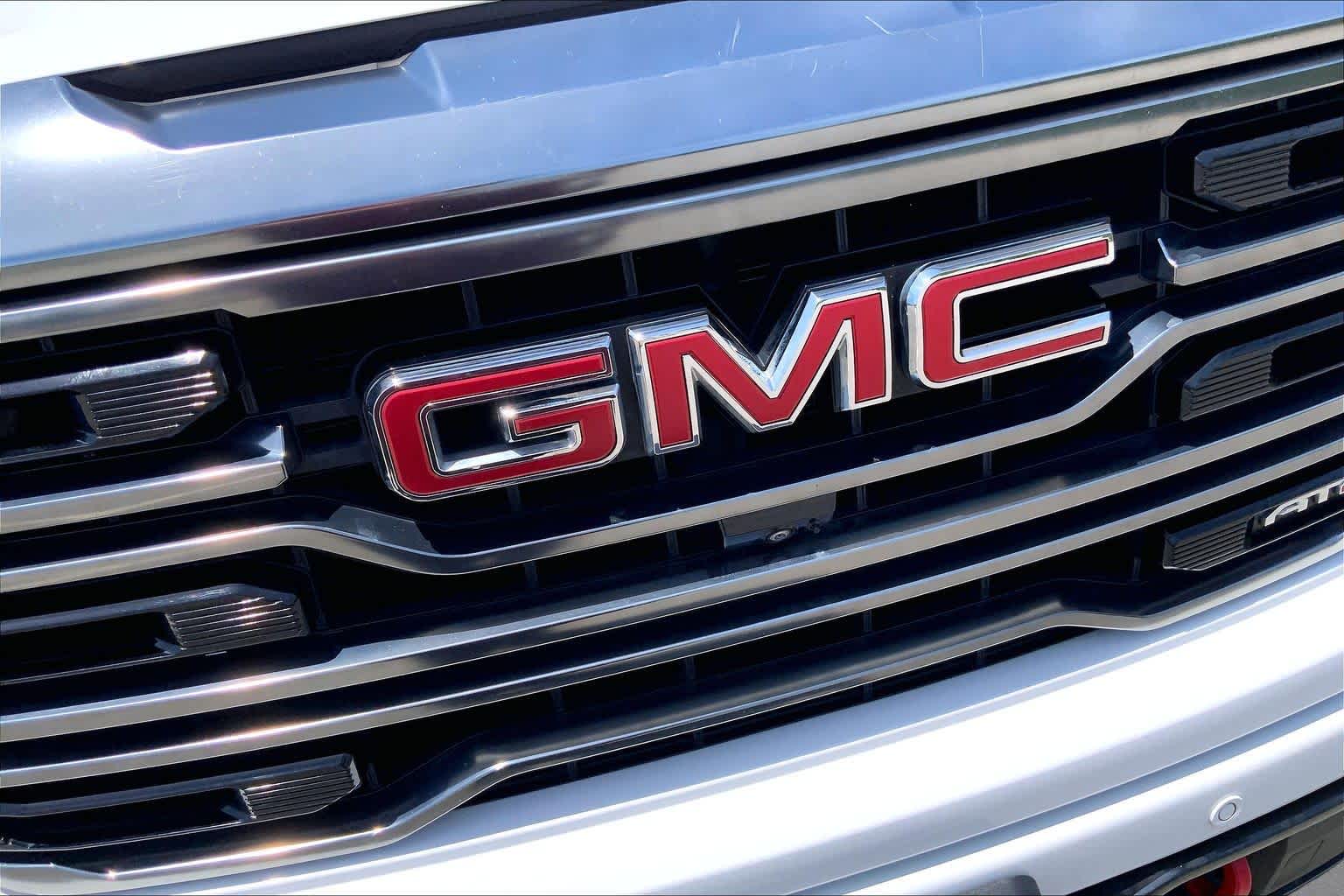 Certified Used 2023 Summit White GMC AT4 image 32