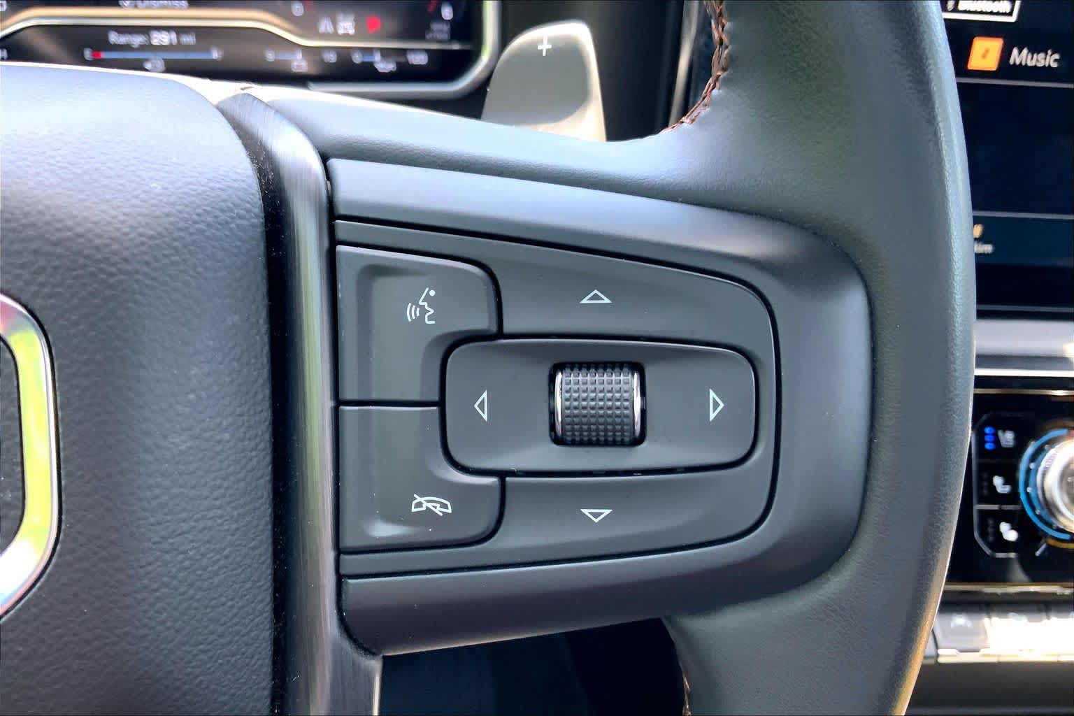 Certified Used 2023 Summit White GMC AT4 image 25
