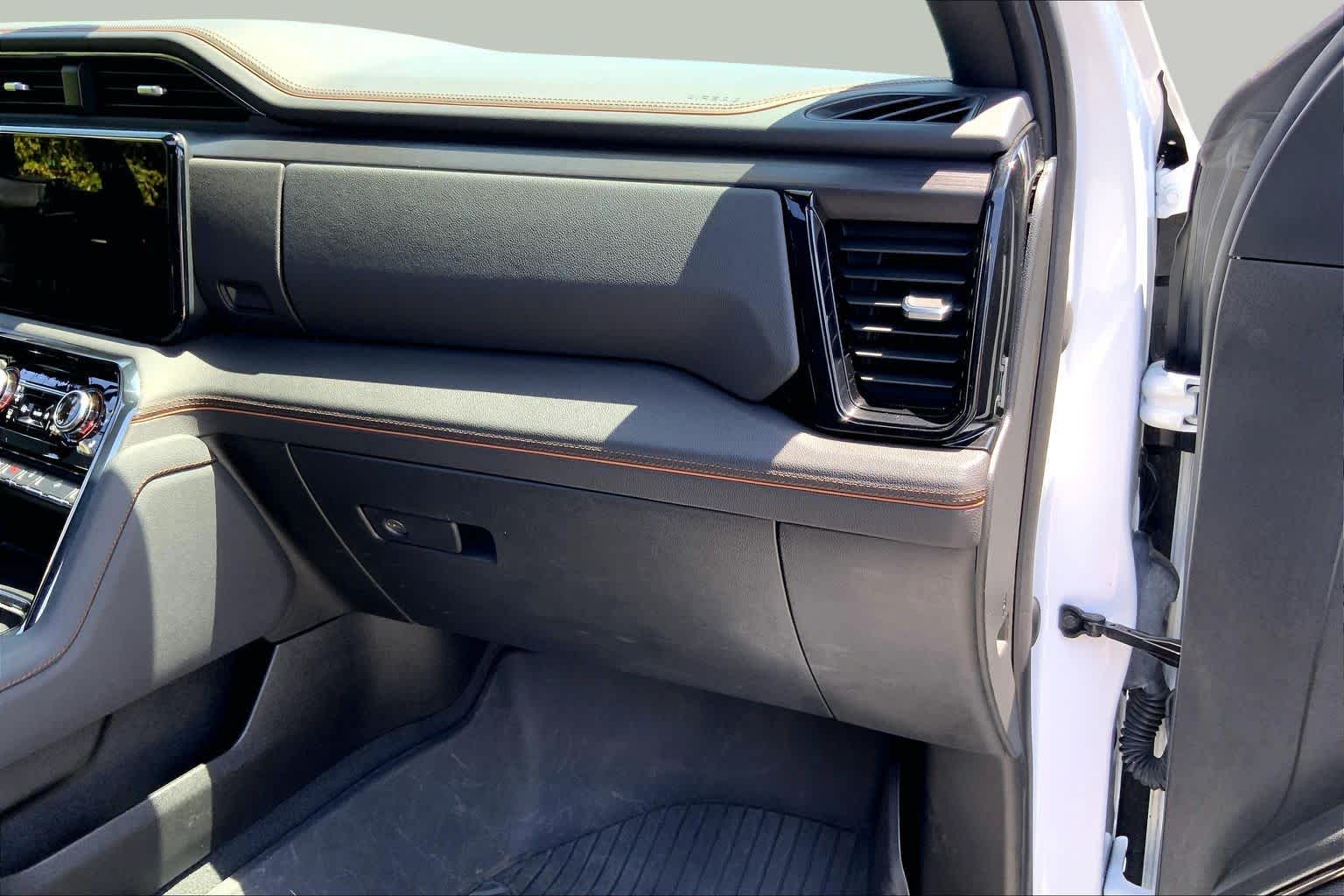 Certified Used 2023 Summit White GMC AT4 image 18