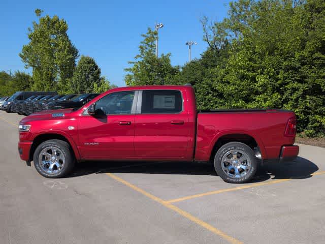 View vehicle photo 5