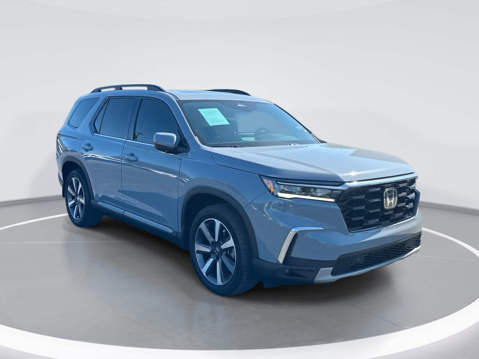 2023 Honda Pilot Touring FWD