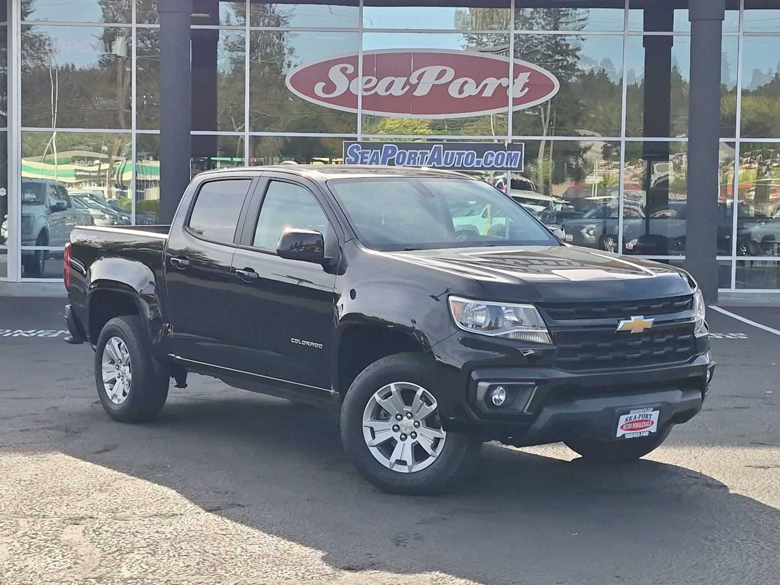 Black 2022 Chevrolet Colorado Pickup Truck Four-Wheel Drive 8-Speed Automatic