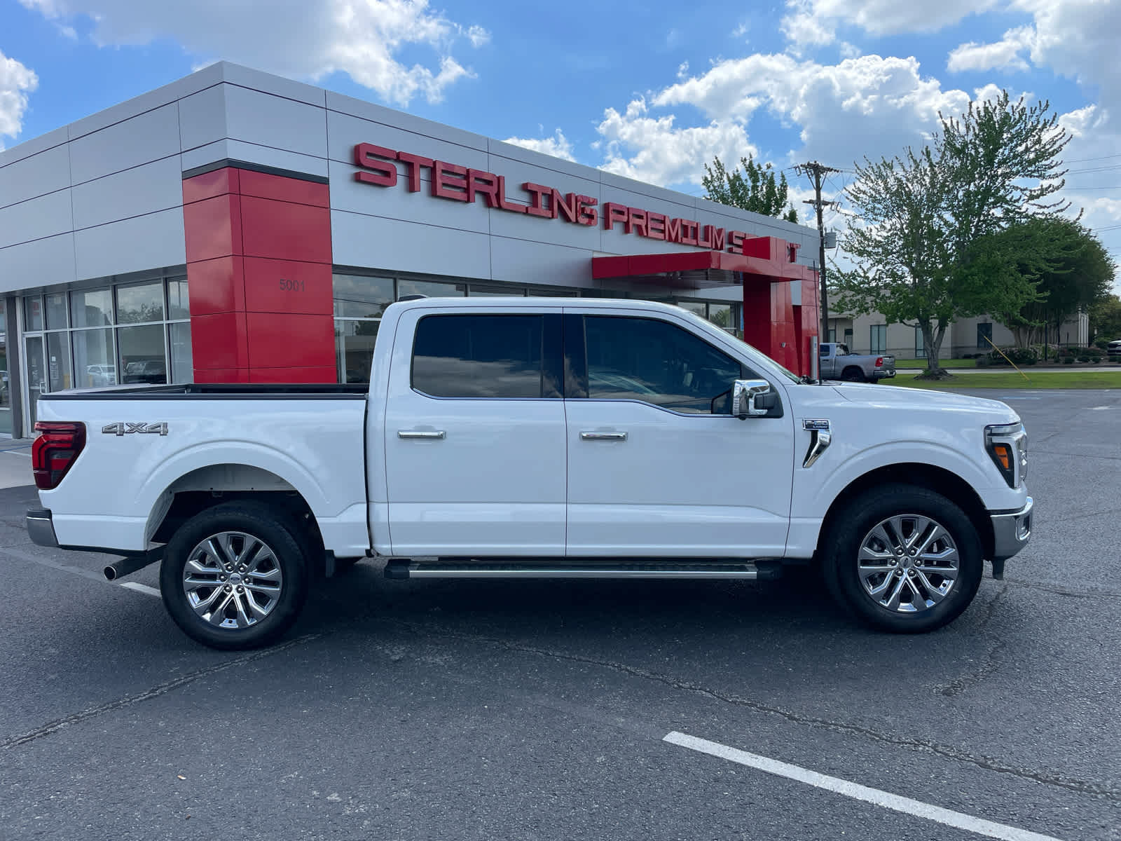 Oxford White 2024 Ford F-150 Pickup Truck Four-Wheel Drive Automatic