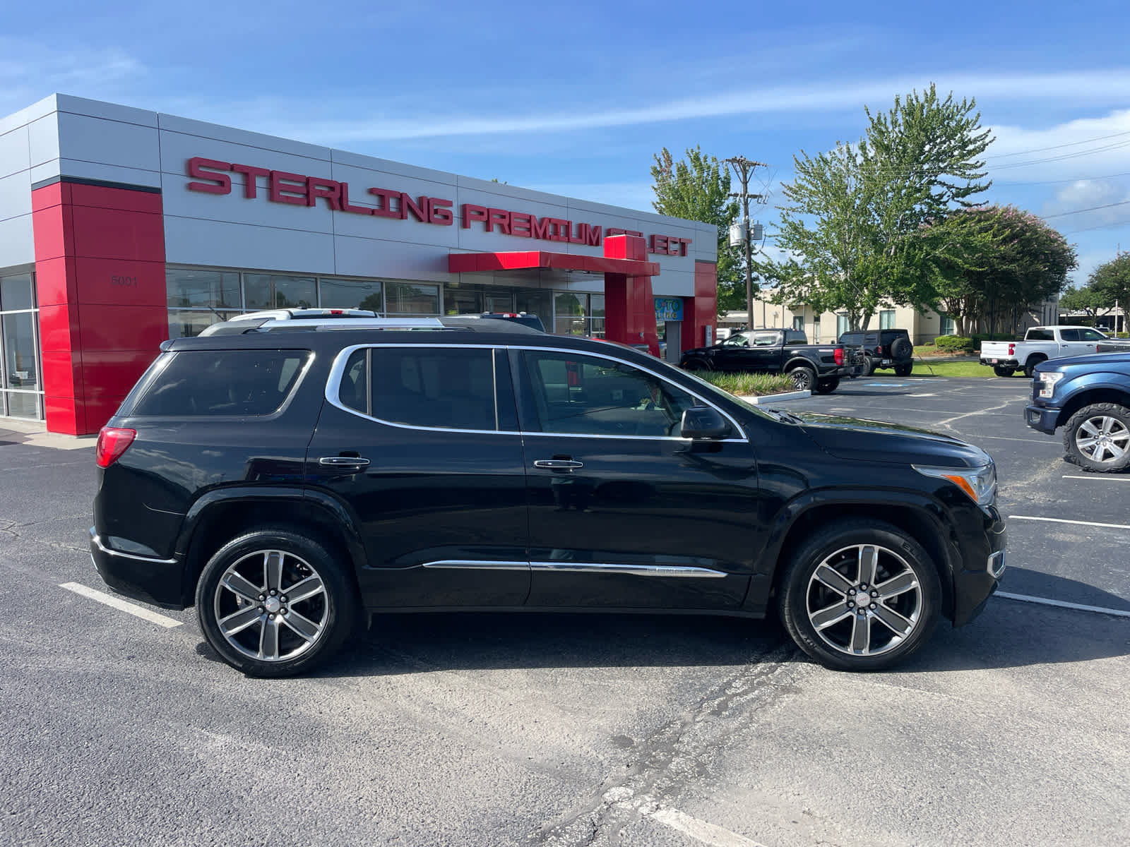 Black (Ebony Twilight Metallic) 2017 GMC Acadia SUV / Crossover Front-Wheel Drive 6-Speed Automatic