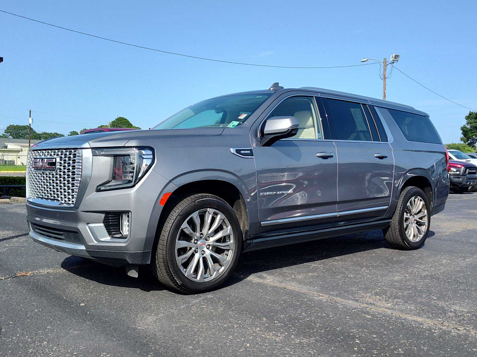  2021 GMC Yukon XL Denali 4WD   