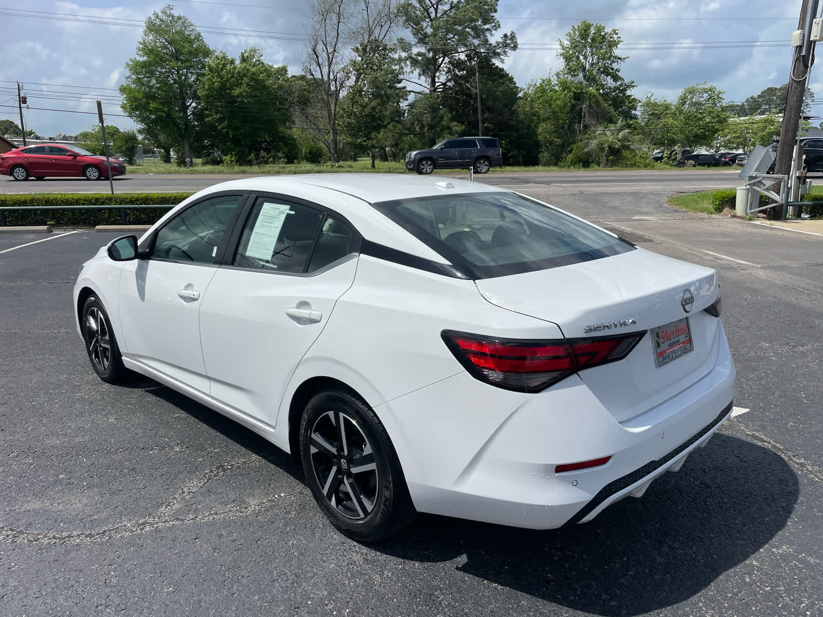 View vehicle photo 6