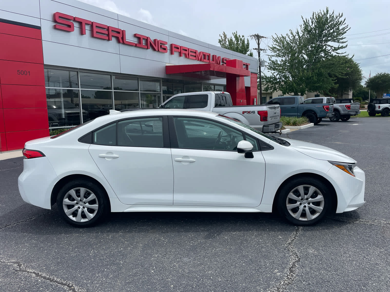 Ice Cap 2023 Toyota Corolla Sedan Front-Wheel Drive Continuously Variable Transmission
