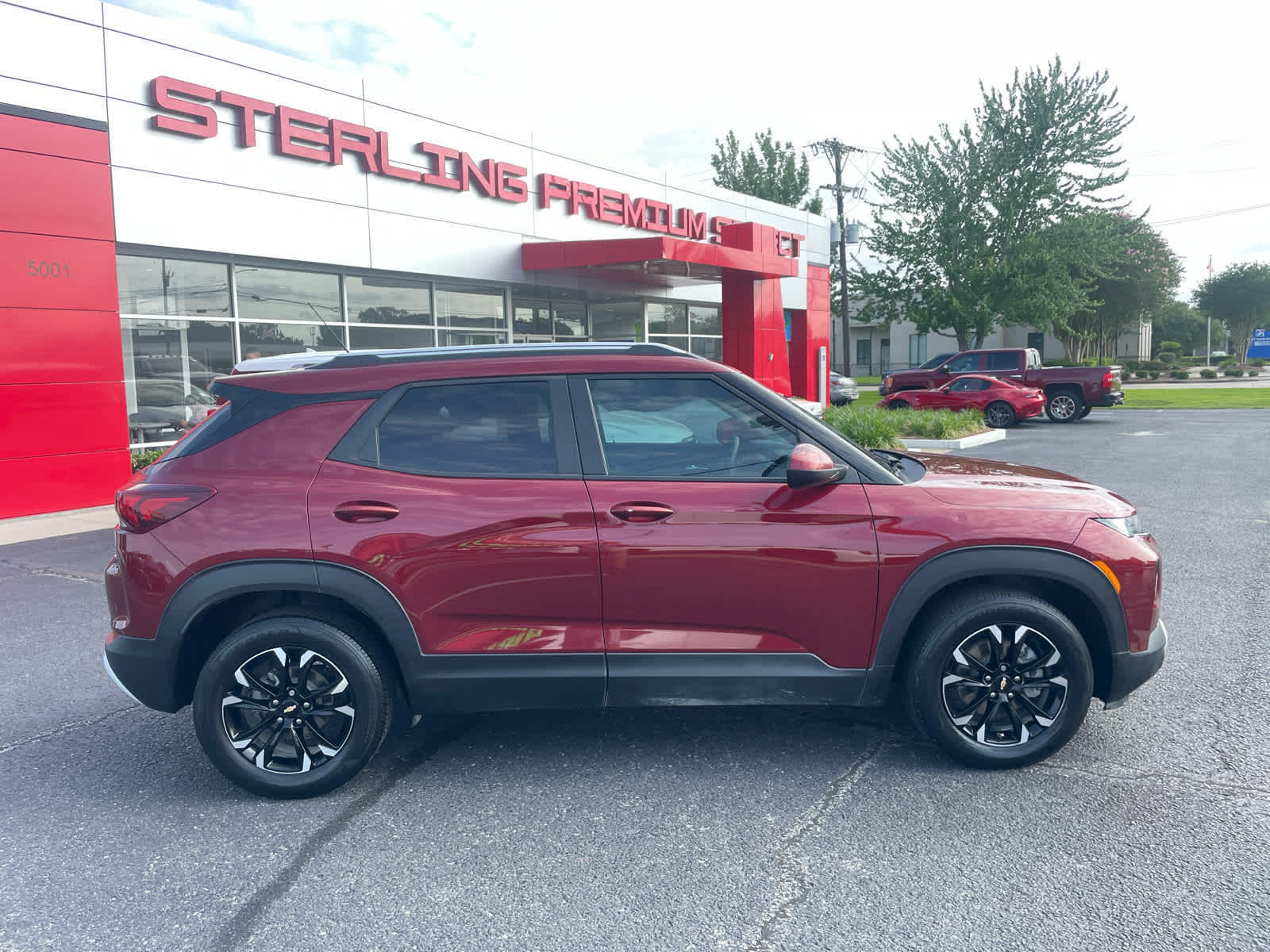 Red (Crimson Metallic) 2023 Chevrolet Trailblazer SUV / Crossover Front-Wheel Drive Continuously Variable Transmission