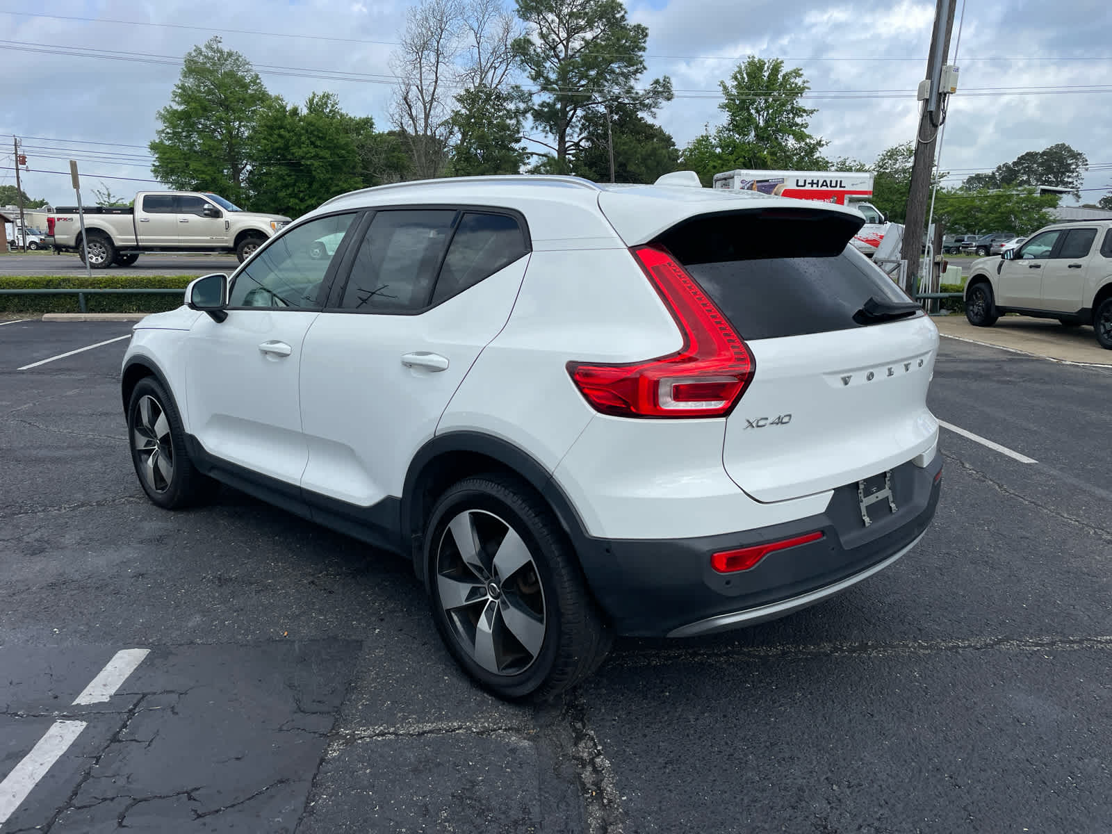 View vehicle photo 6